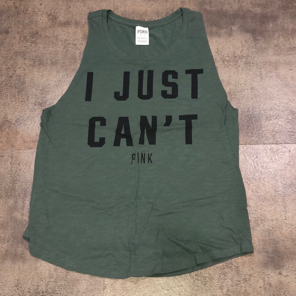 sleeveless shirt